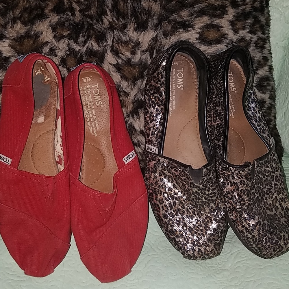 Toms